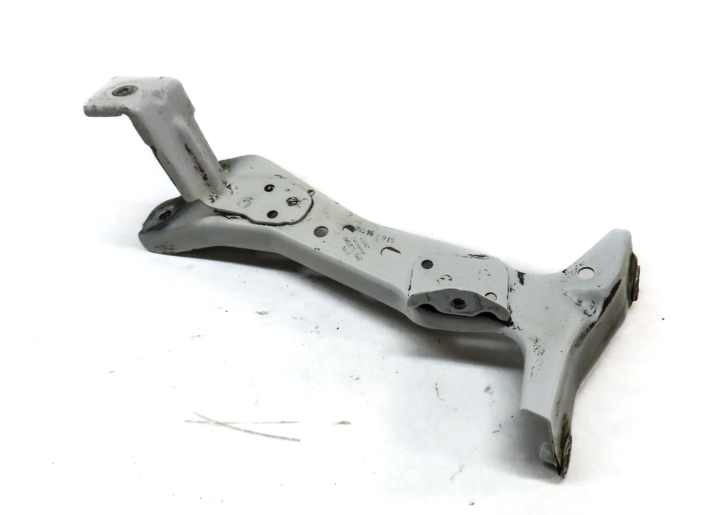 2016 AUDI A3 E-TRON (8V) FRONT LEFT DRIVER FENDER MOUNT BRACKET — exact item pictured